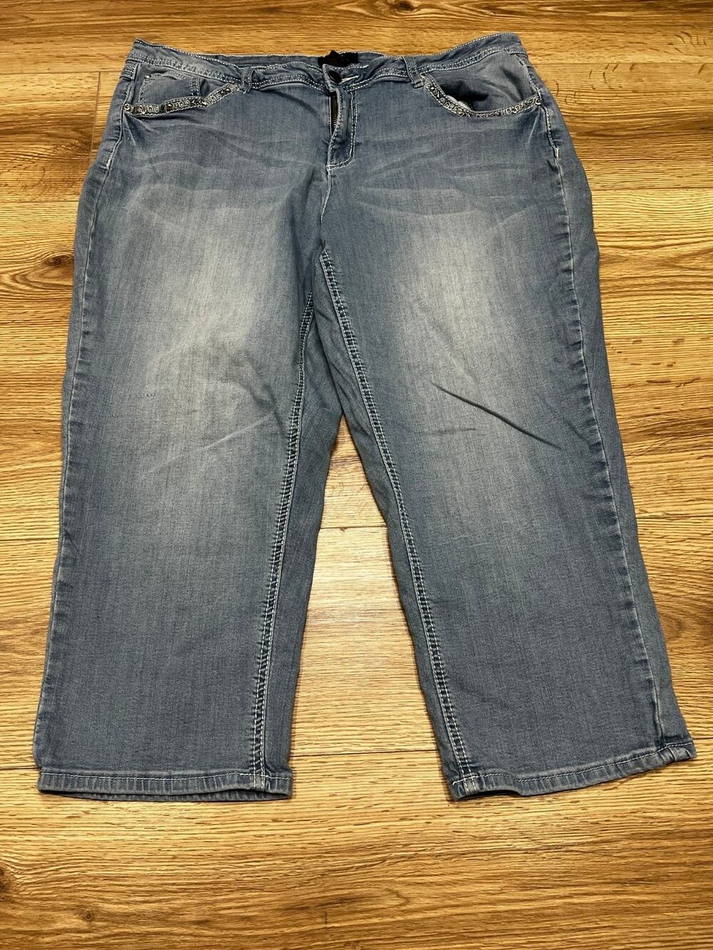 Earl Womens Jeans Size 20W Light Blue Denim Embroidered Cross Back Pockets (A00)
